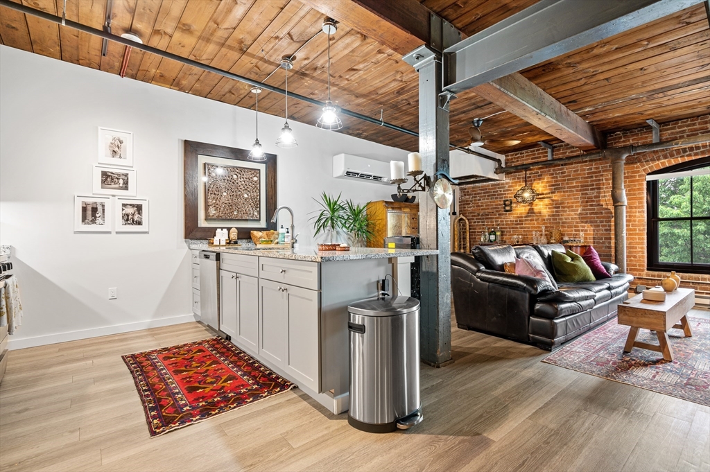 55 Sterling St 203