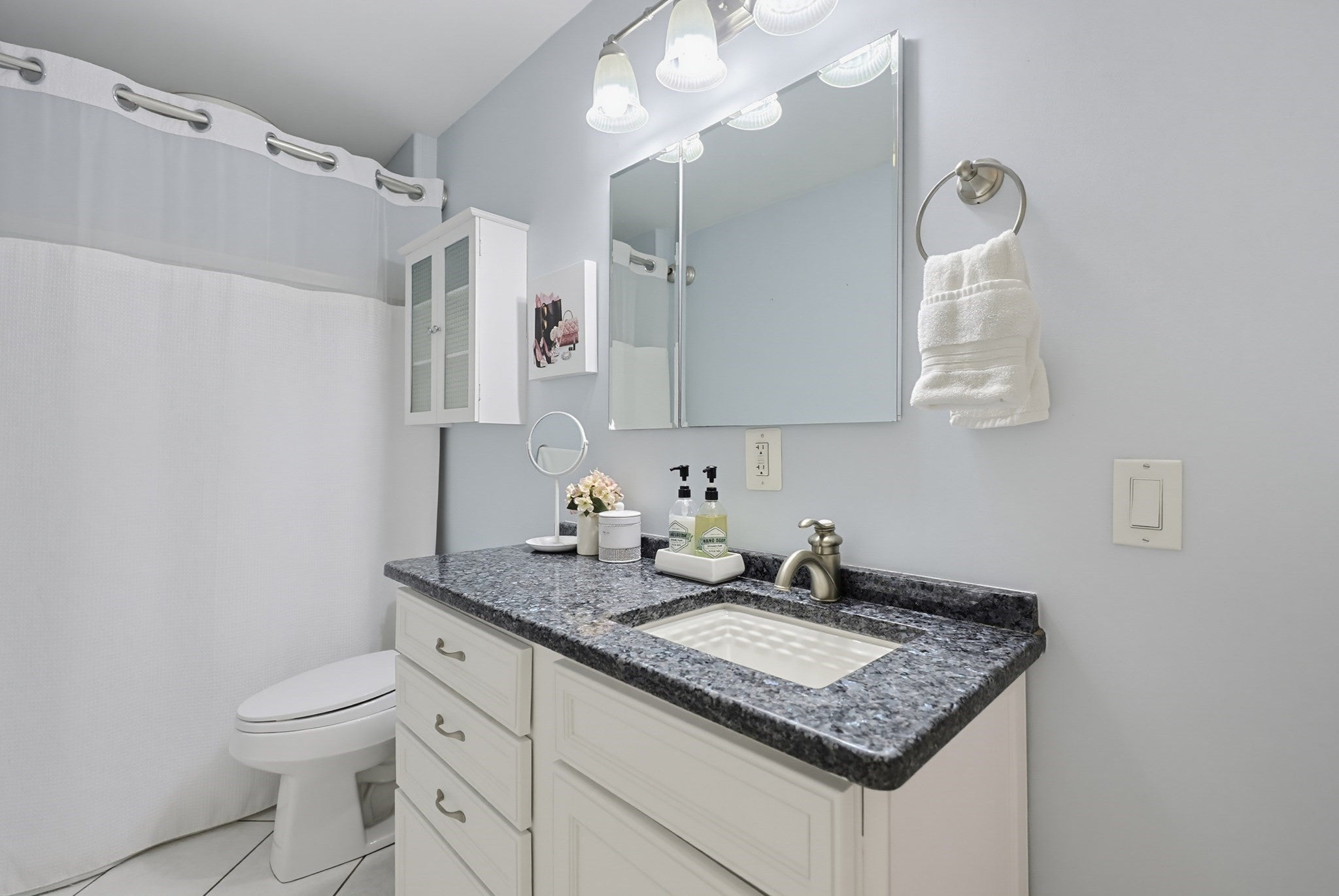 11 Weatherstone Dr #11, Worcester, MA Photo #17