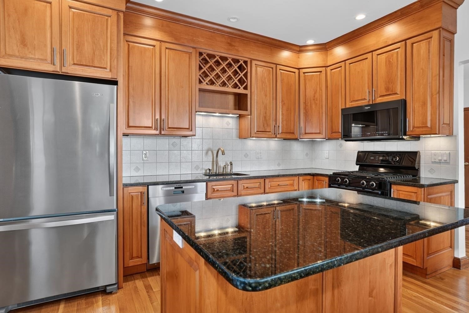 9 Ash St #1, Belmont, MA, 9 Ash St #1, Belmont, MA Photo #6
