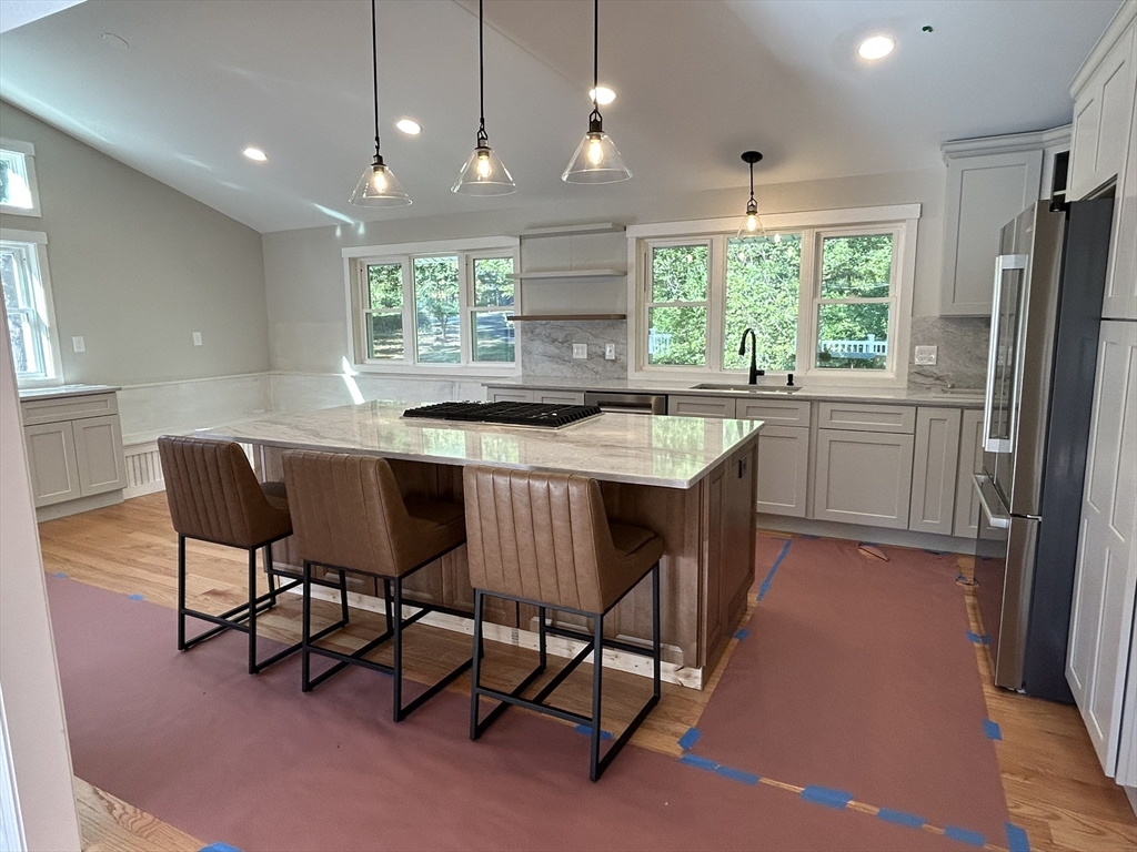 Atkinson, New Hampshire 03811, United States, 3 Bedrooms Bedrooms, ,3 BathroomsBathrooms,Residential,Active,240057