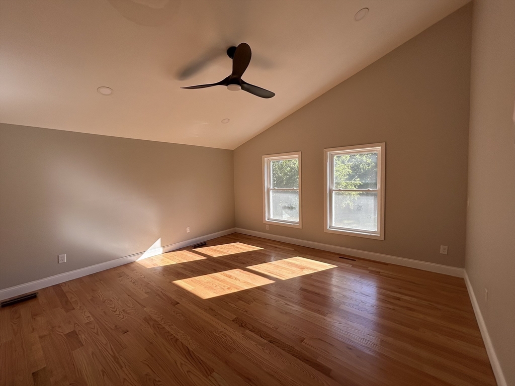 Atkinson, New Hampshire 03811, United States, 3 Bedrooms Bedrooms, ,3 BathroomsBathrooms,Residential,Active,240057