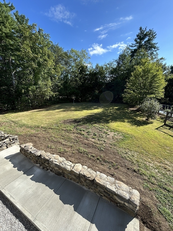 Atkinson, New Hampshire 03811, United States, 3 Bedrooms Bedrooms, ,3 BathroomsBathrooms,Residential,Active,240057