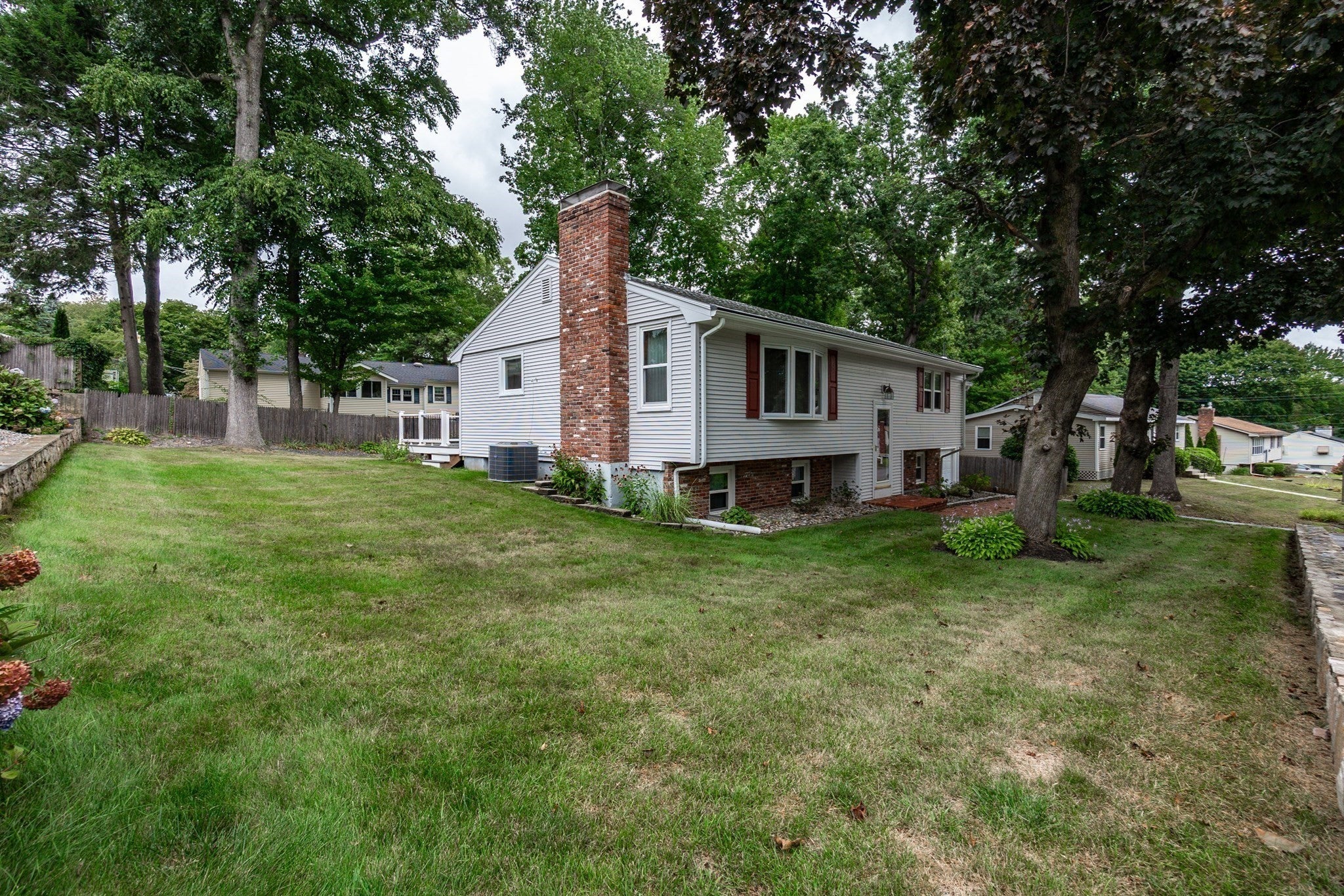 7 Stoney Brook Ln, Milford, MA, 7 Stoney Brook Ln, Milford, MA Photo #3