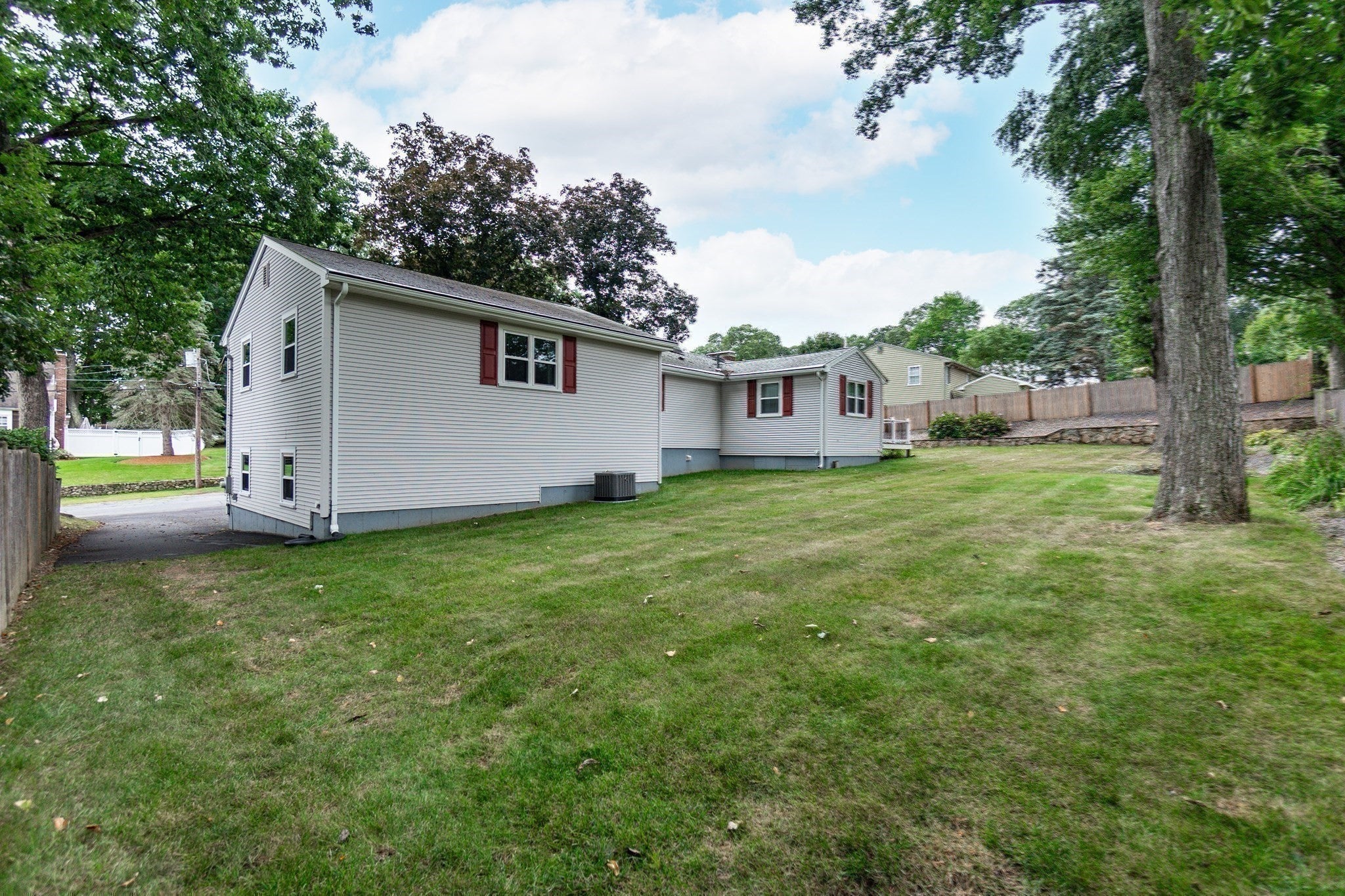 7 Stoney Brook Ln, Milford, MA, 7 Stoney Brook Ln, Milford, MA Photo #28