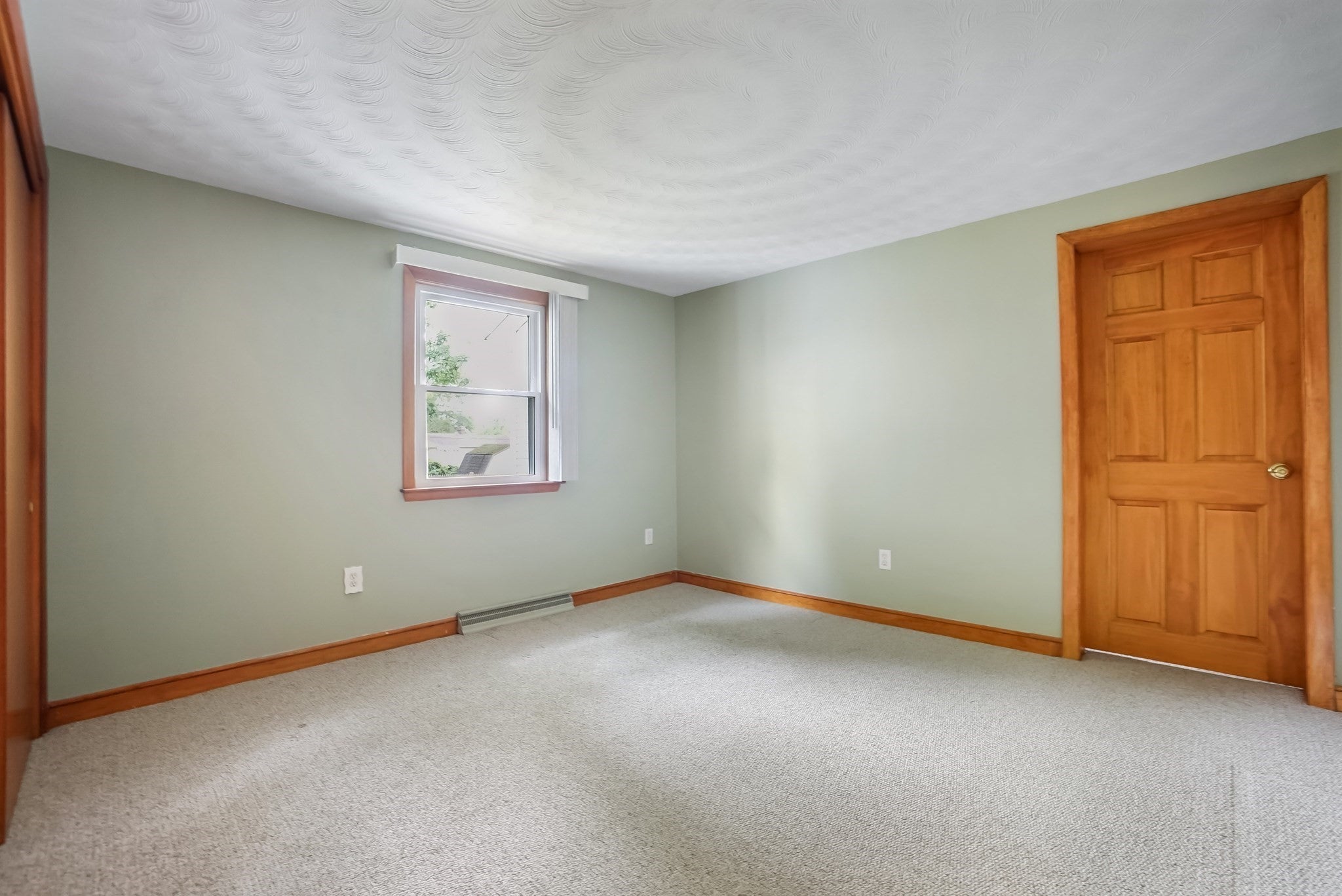 7 Stoney Brook Ln, Milford, MA, 7 Stoney Brook Ln, Milford, MA Photo #18