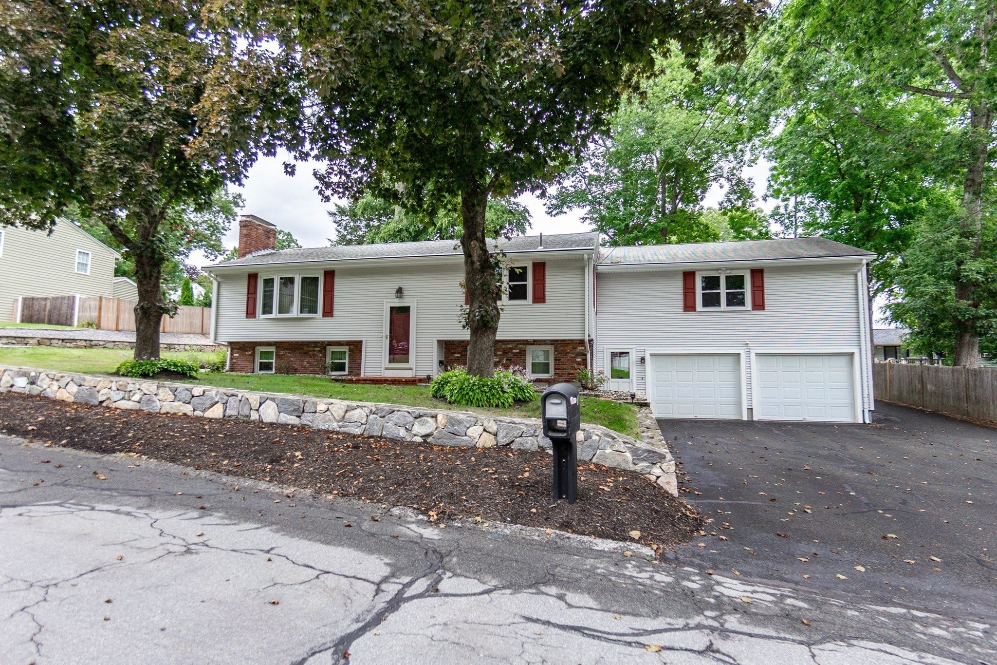 7 Stoney Brook Ln, Milford, MA, 7 Stoney Brook Ln, Milford, MA Photo #2