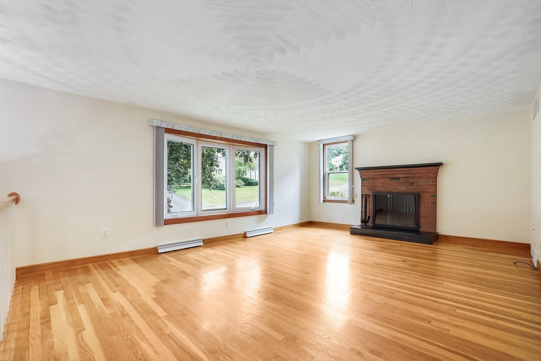 7 Stoney Brook Ln, Milford, MA, 7 Stoney Brook Ln, Milford, MA Photo #6