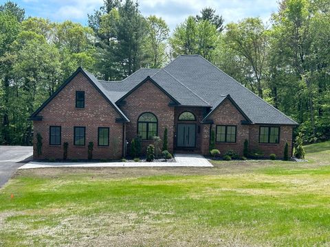 70 Colonial Dr Shrewsbury MA 01545