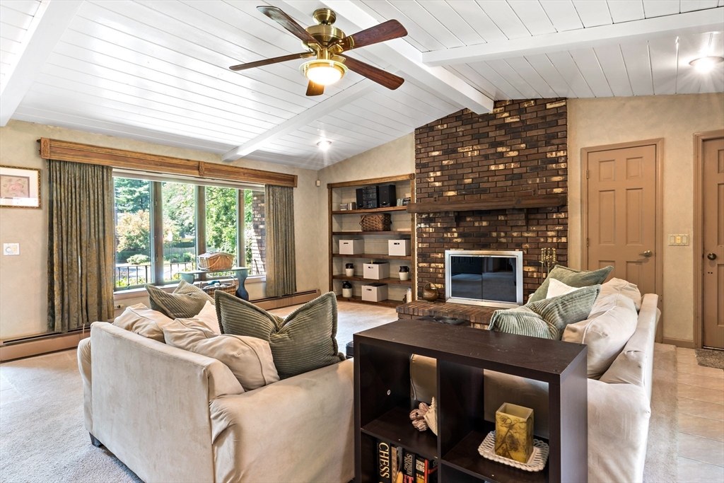 5 Tanager Rd
