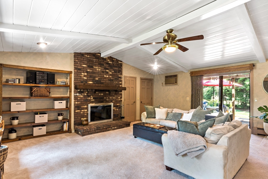 5 Tanager Rd