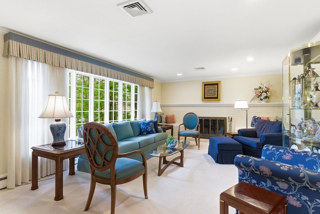 32 Hayden Lane, Bedford, MA Photo #10