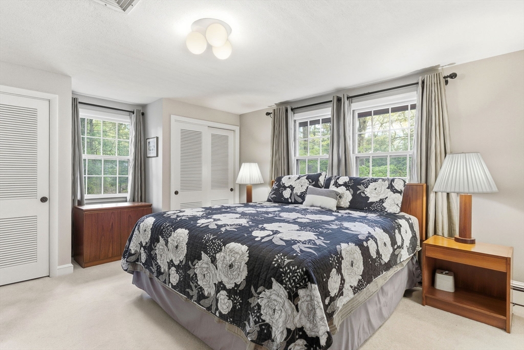 32 Hayden Lane, Bedford, MA Photo #16