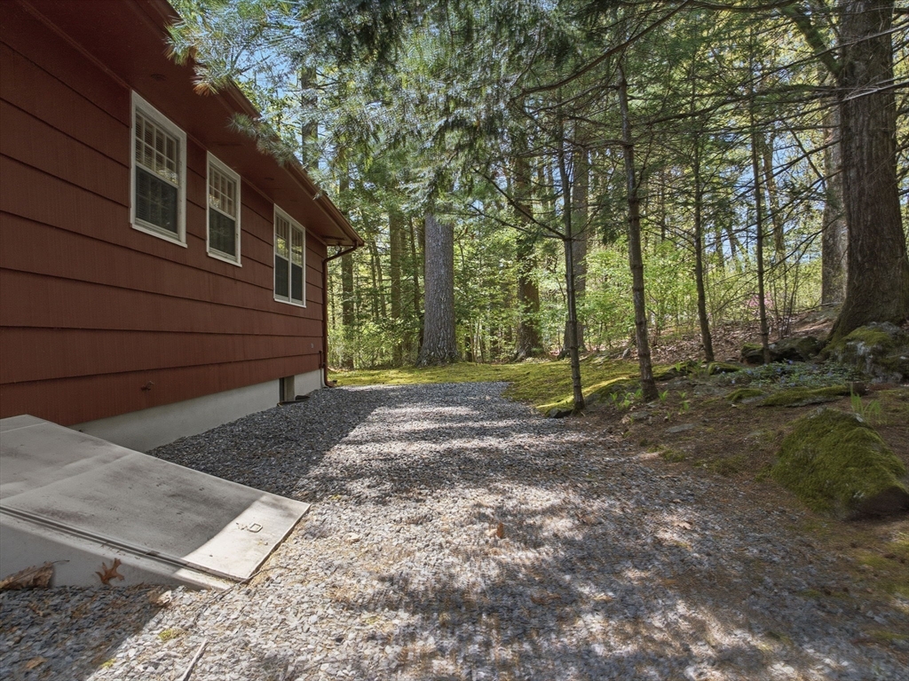 32 Hayden Lane, Bedford, MA Photo #32