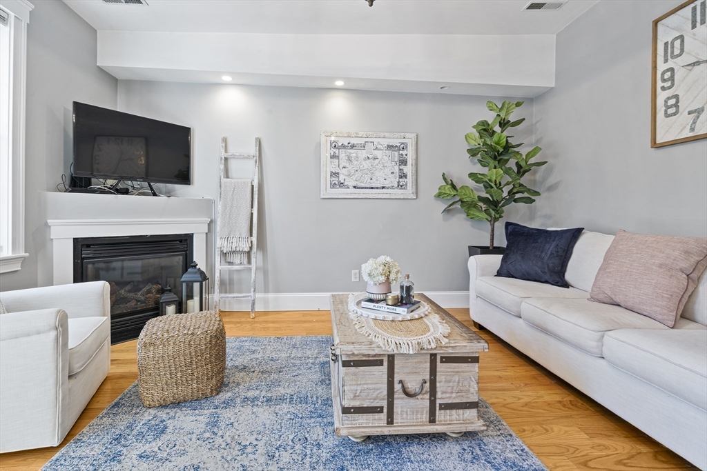 144 W 8th St PH