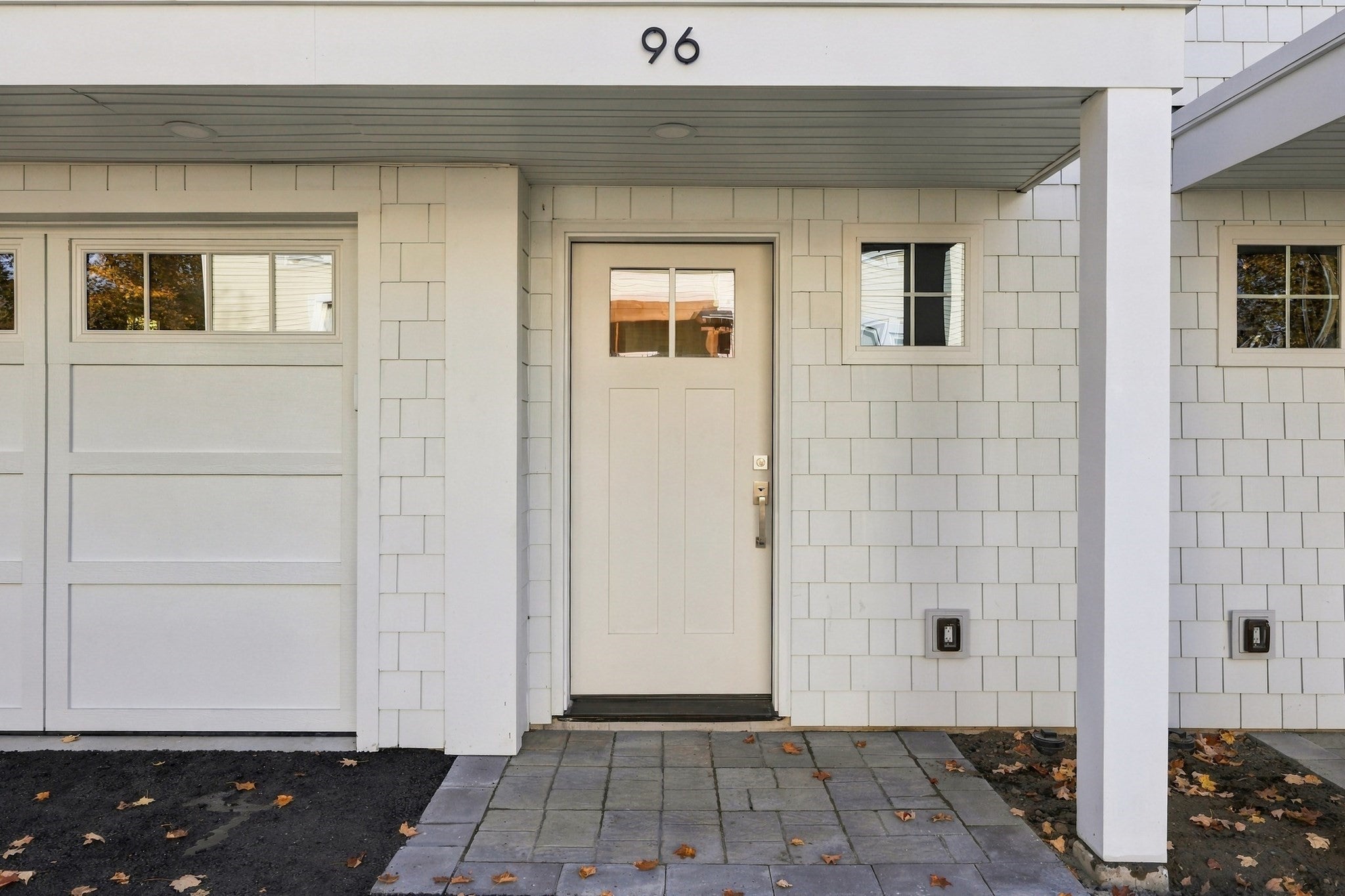 96 Lyman Rd 96