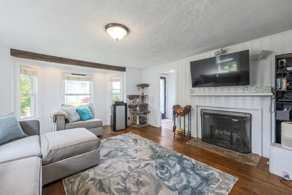 38 Fay Rd, Framingham, MA Photo #13