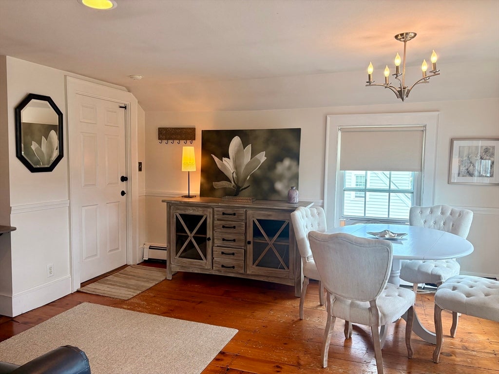 Photo of 77 Pleasant St, Newburyport, MA