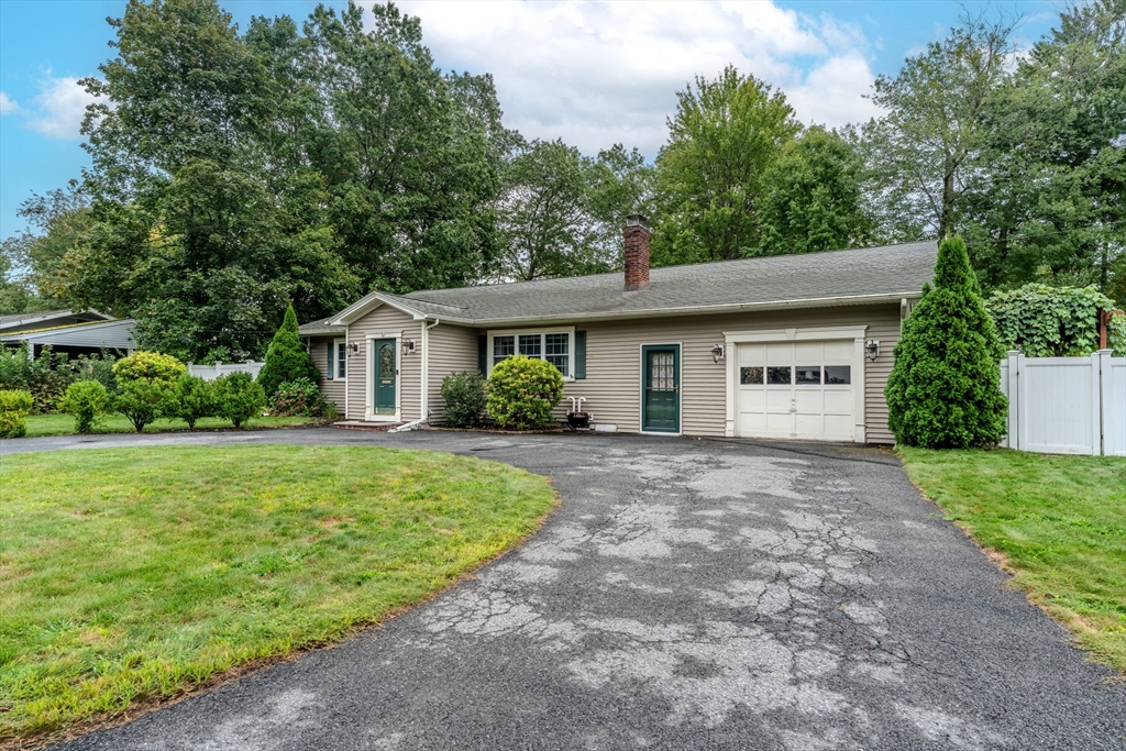 5 Lawn Ave