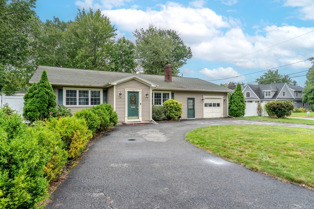 5 Lawn Ave
