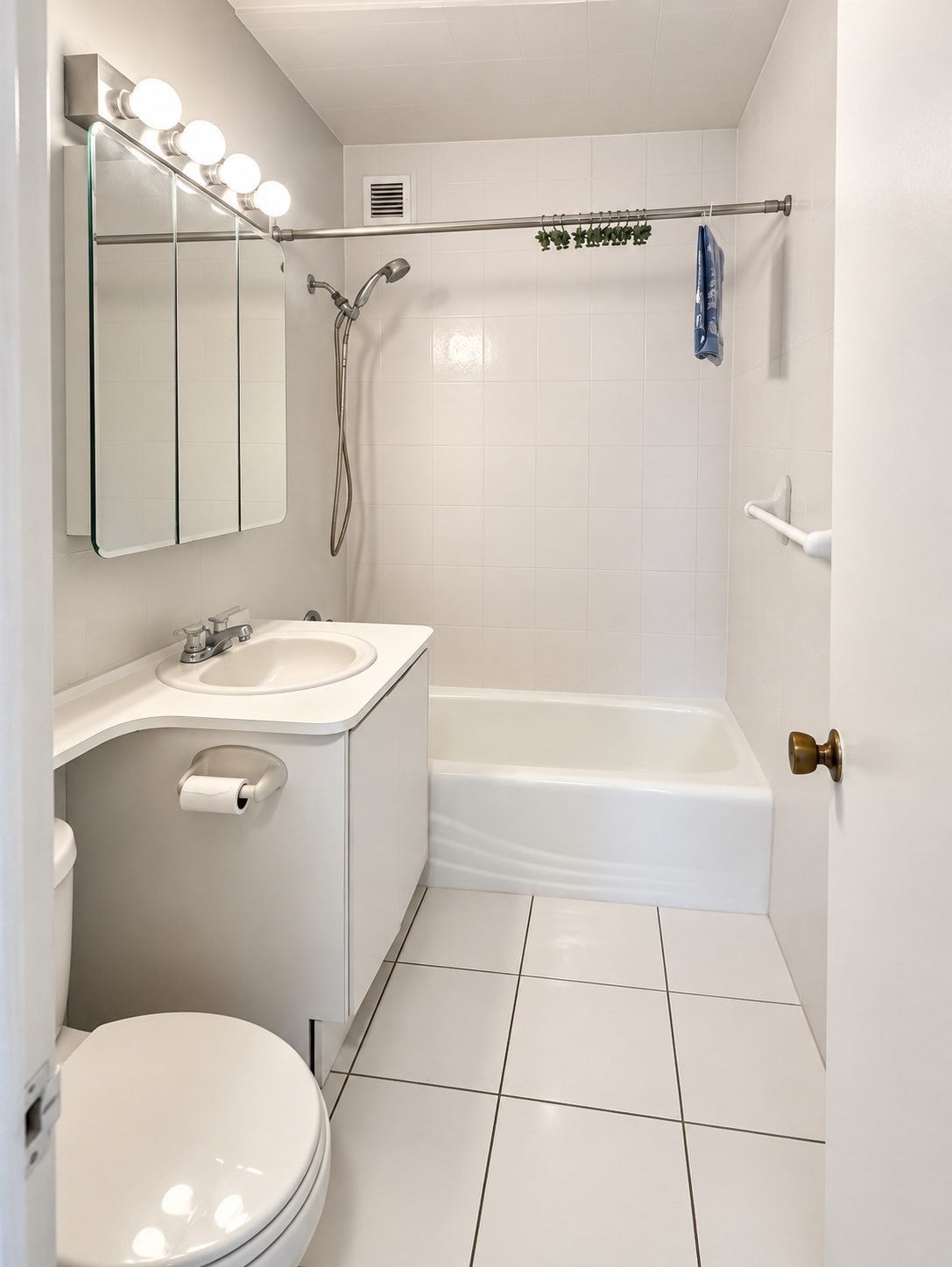 65 E India Row #29H, Boston, MA Photo #12