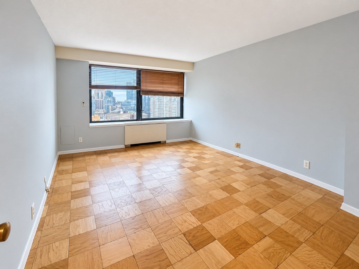 65 E India Row 29H