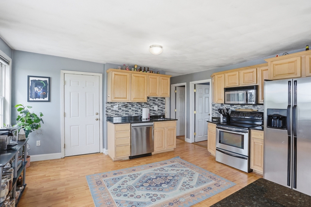 272 Jefferson AVE #5, Salem, MA Photo #12