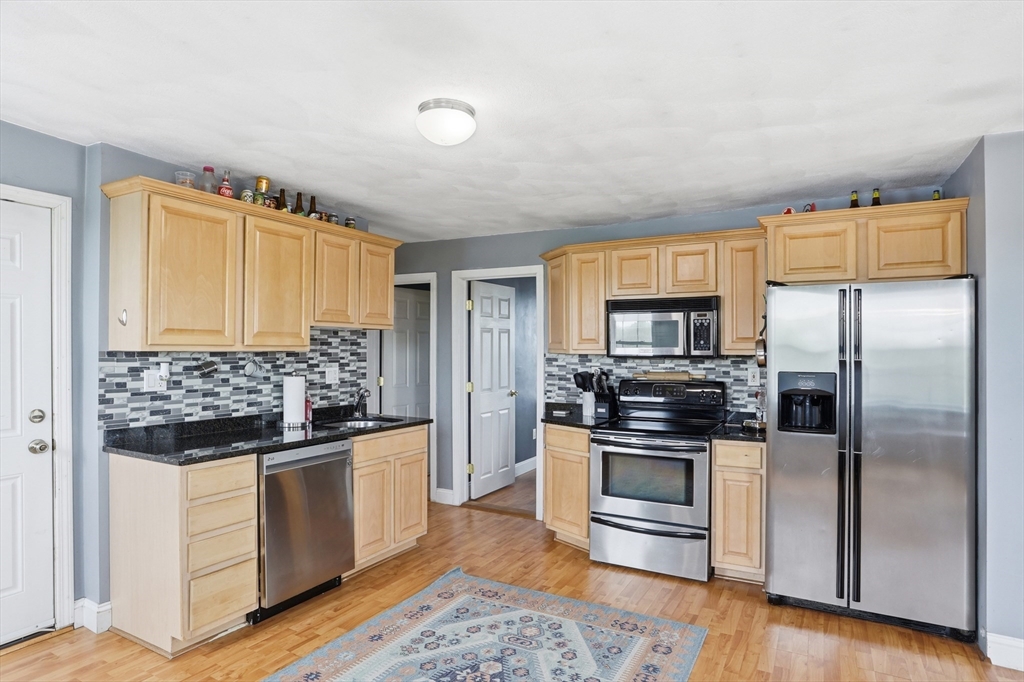 272 Jefferson AVE #5, Salem, MA Photo #14