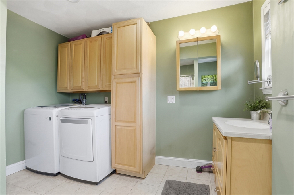 272 Jefferson AVE #5, Salem, MA Photo #22