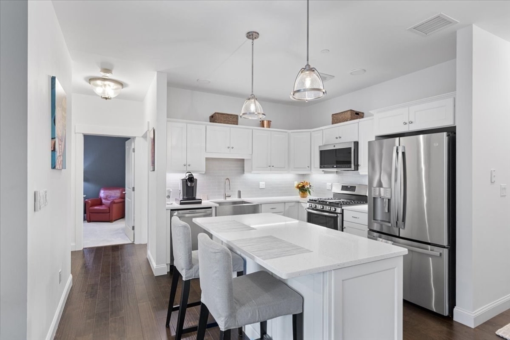 1 Revolution Way 208