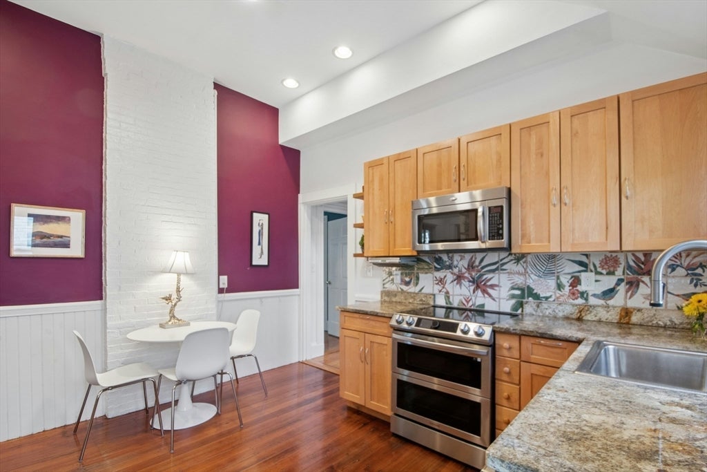 42 Wyman St 3