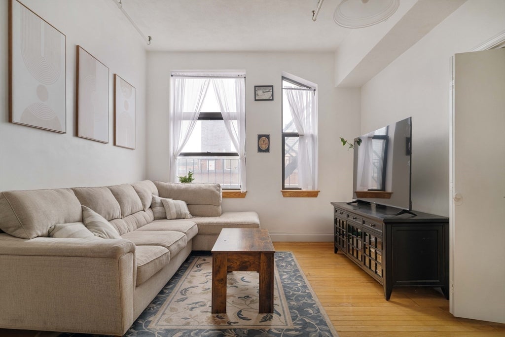 188 North 42