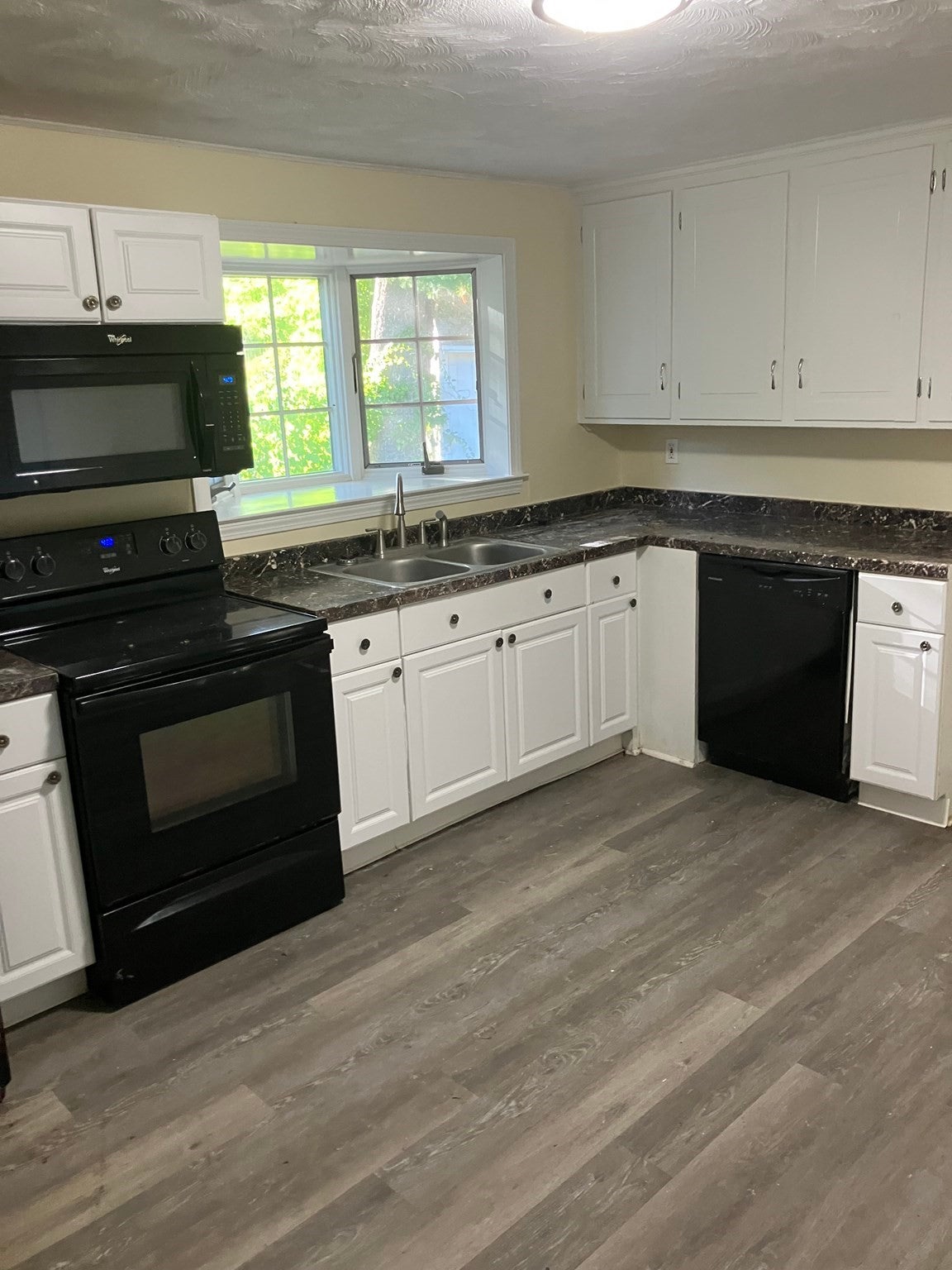 12 Hadley Rd, Methuen, MA Photo #3