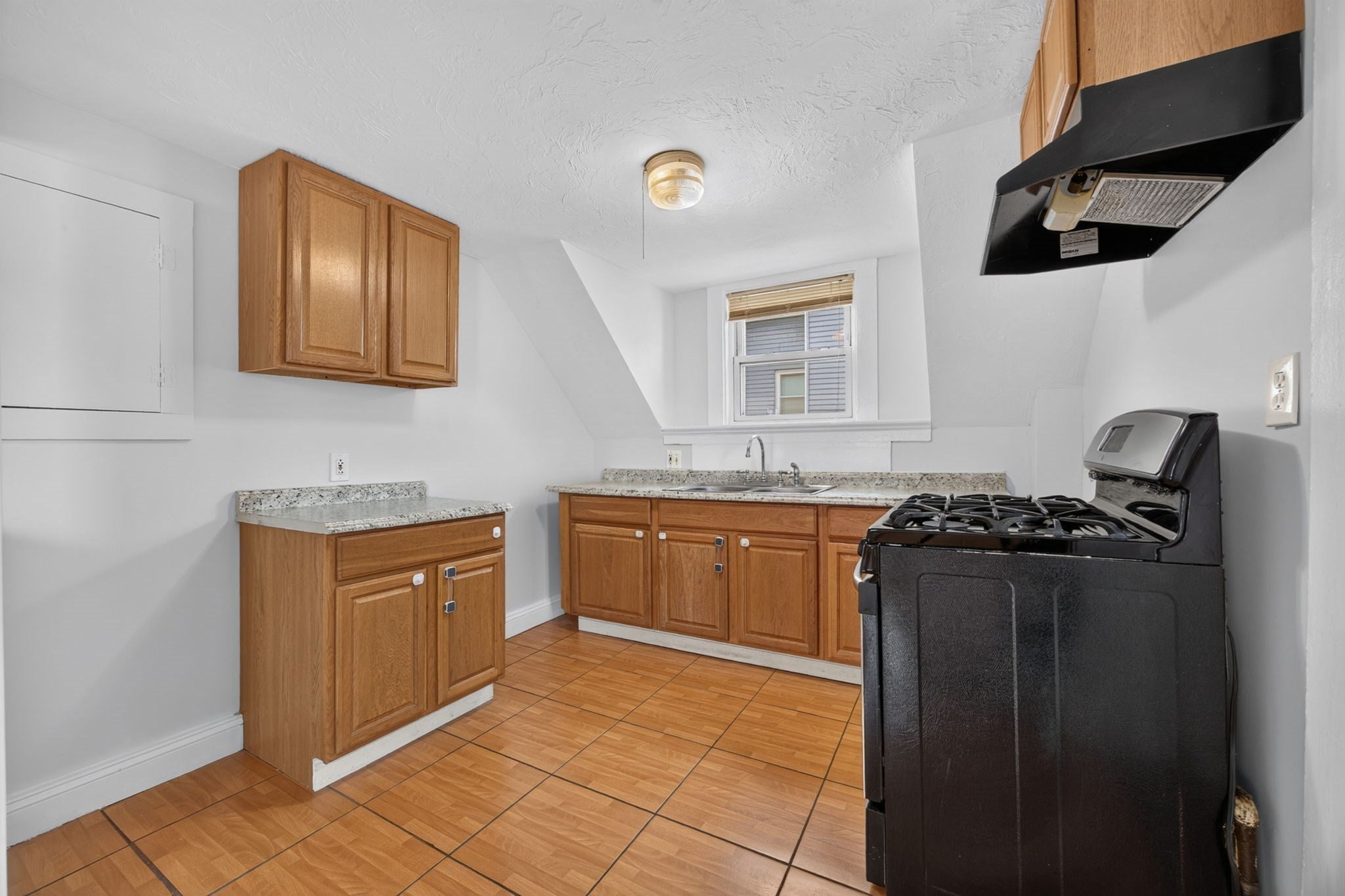 48 Breed St, Lynn, MA, 48 Breed St, Lynn, MA Photo #16