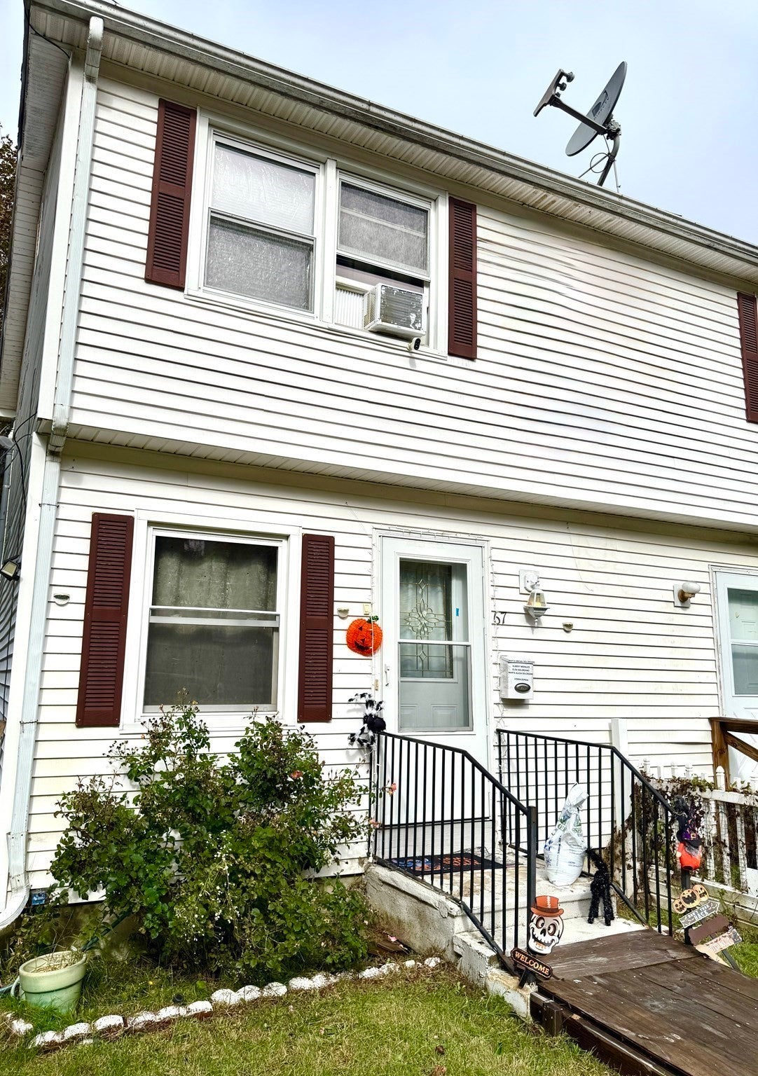 67 Everard St, Worcester, MA Photo #2