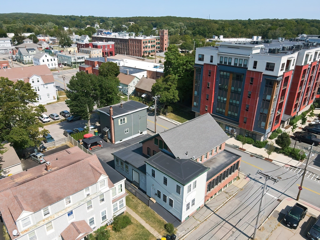 4 Bruce Ave