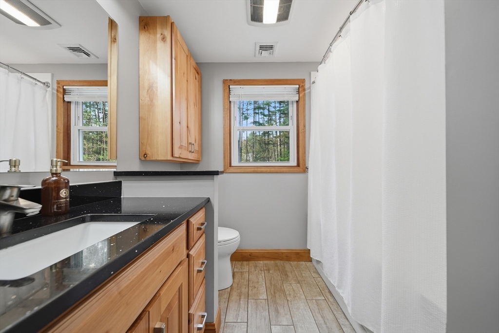 26 Mayflower Drive, Litchfield, NH, 26 Mayflower Drive, Litchfield, NH Photo #28