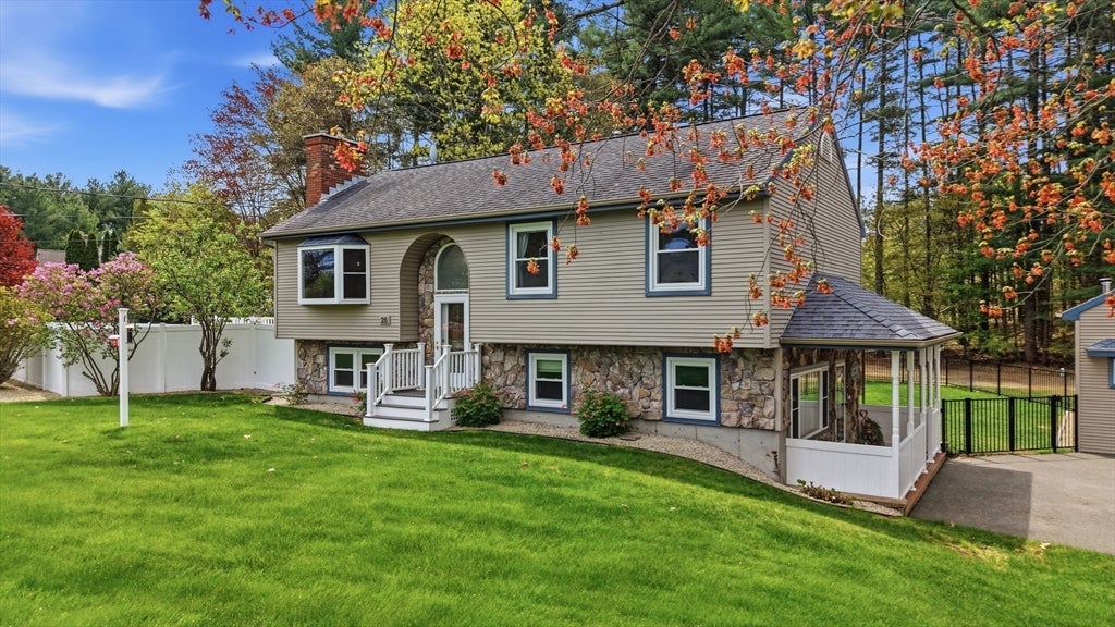 26 Mayflower Drive, Litchfield, NH, 26 Mayflower Drive, Litchfield, NH Photo #3