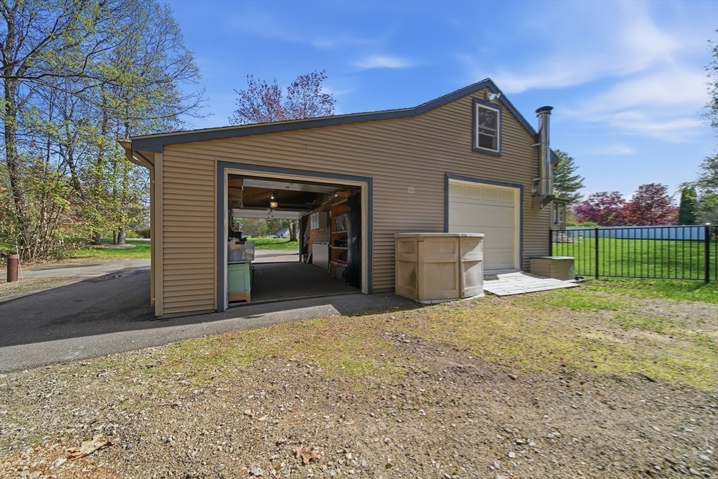 26 Mayflower Drive, Litchfield, NH, 26 Mayflower Drive, Litchfield, NH Photo #39