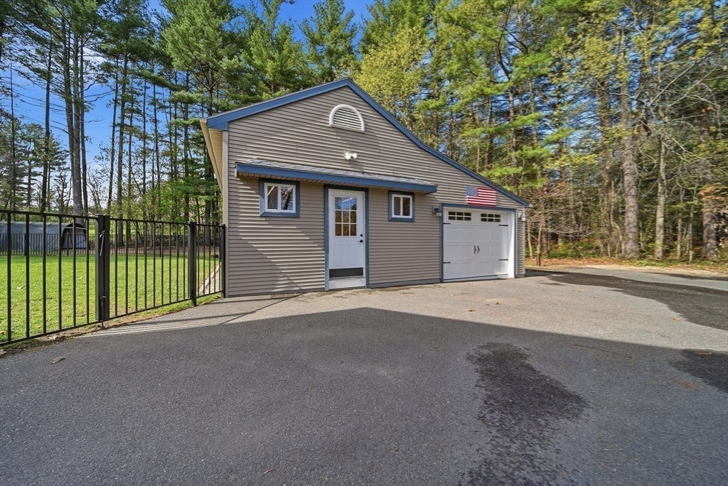 26 Mayflower Drive, Litchfield, NH, 26 Mayflower Drive, Litchfield, NH Photo #37