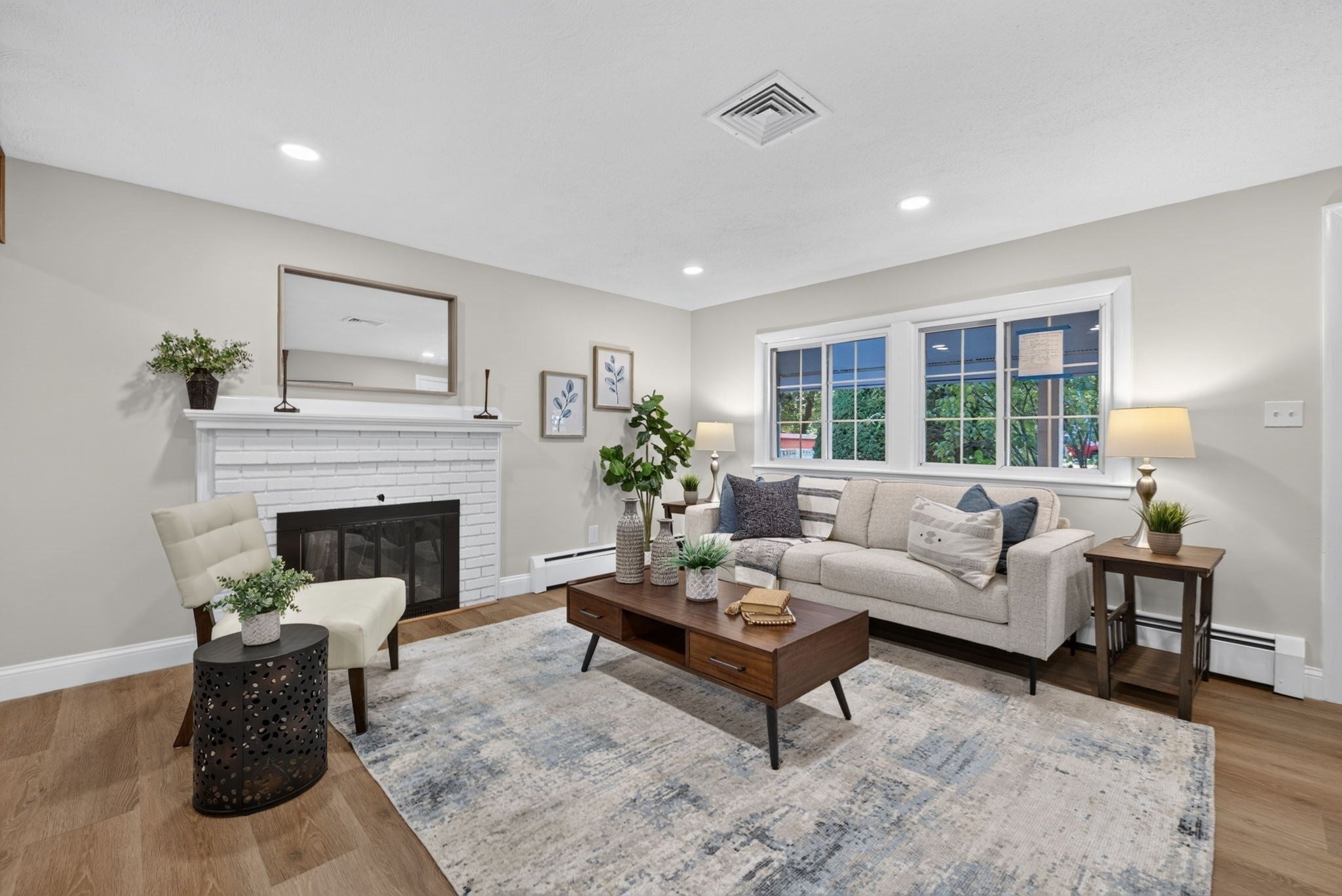 316 Old Westford Rd