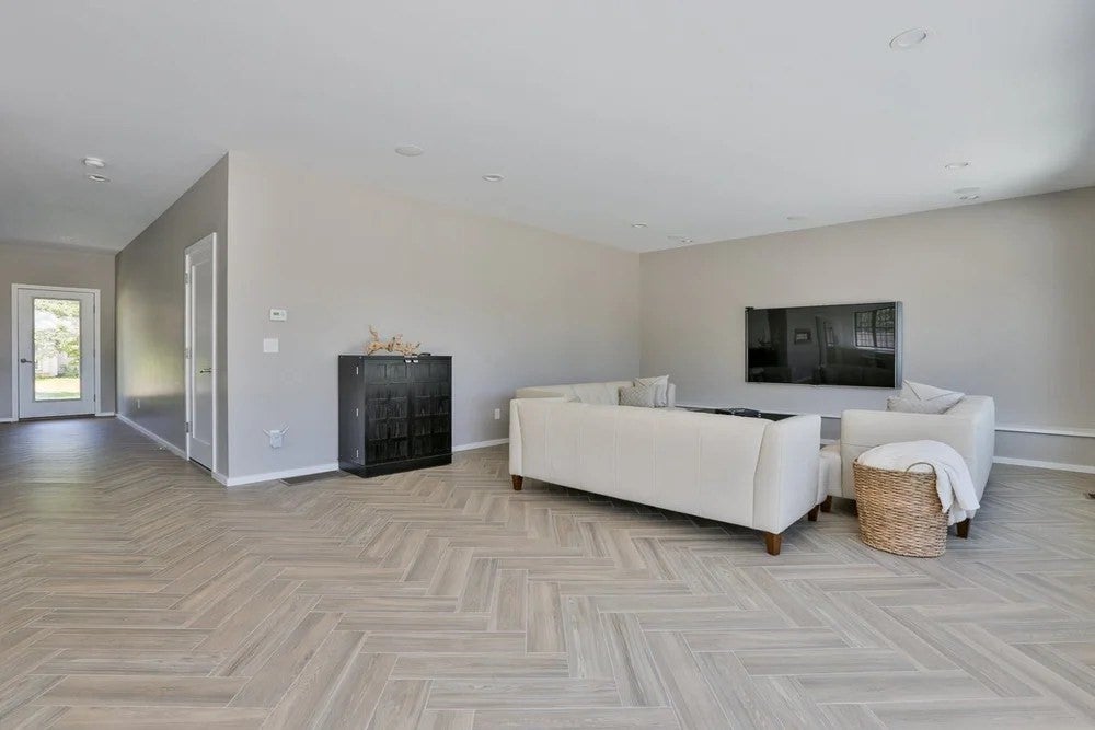 545 Highland
