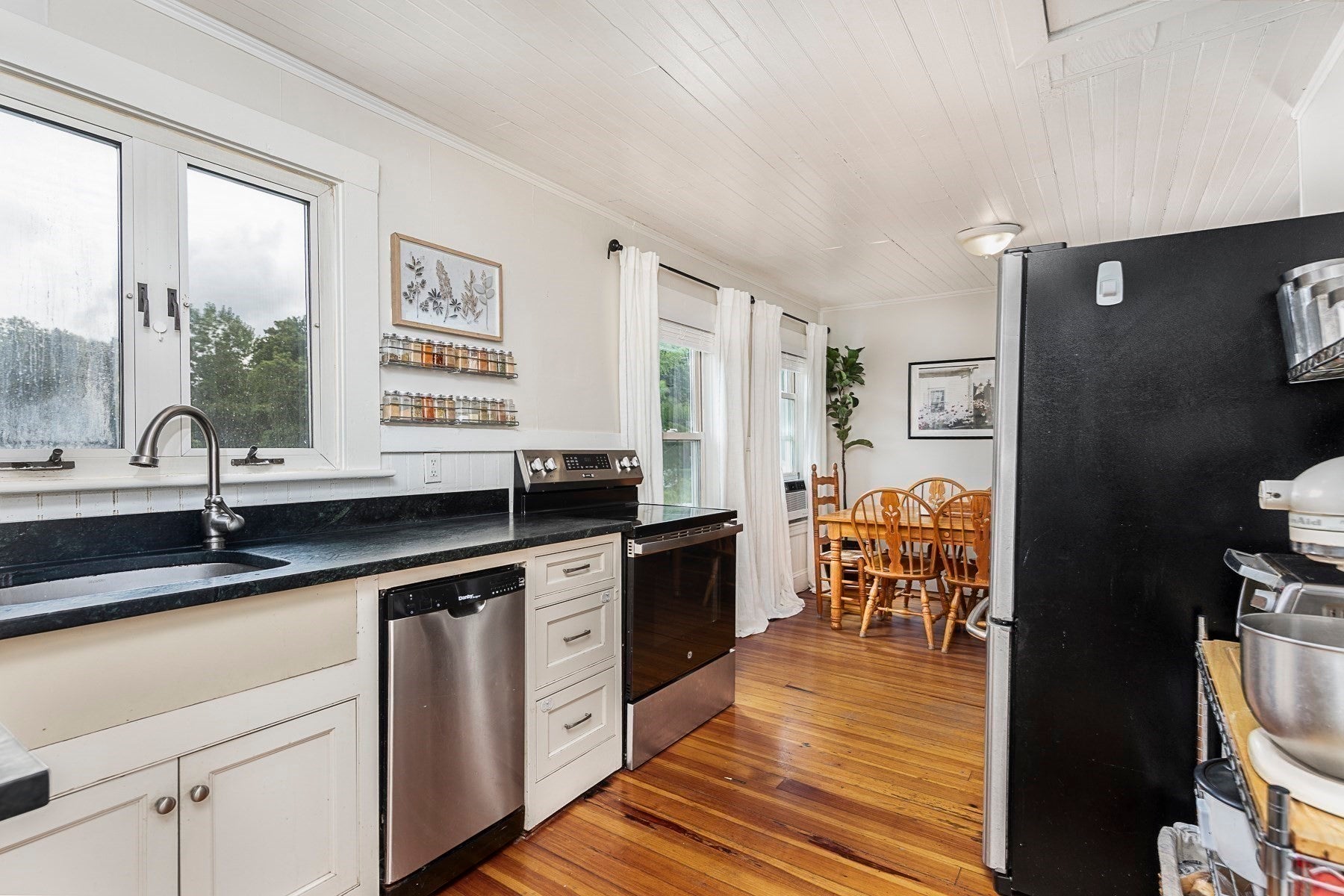 75 Perkins Ave, Hamilton, MA, 75 Perkins Ave, Hamilton, MA Photo #10
