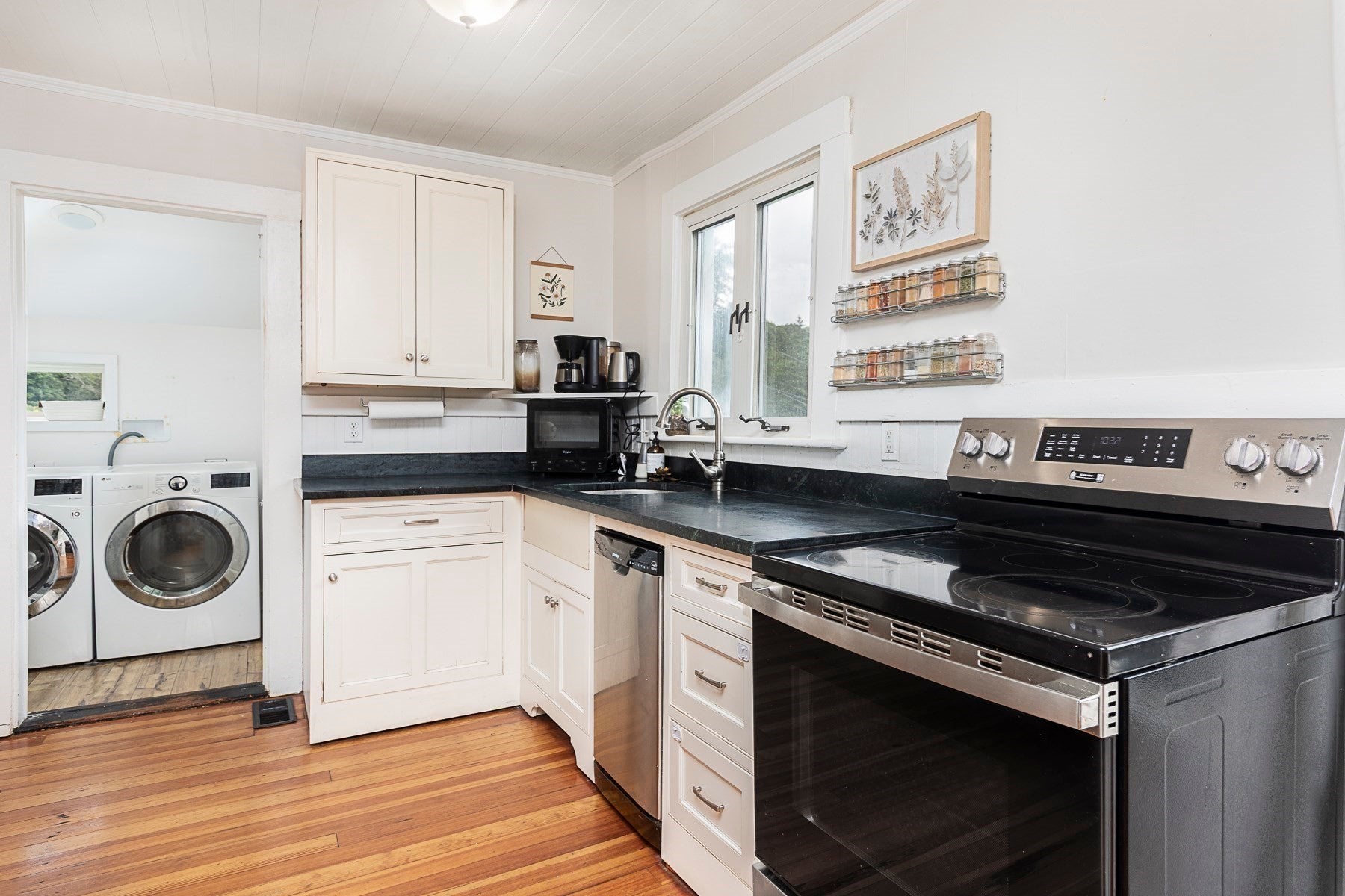 75 Perkins Ave, Hamilton, MA, 75 Perkins Ave, Hamilton, MA Photo #12