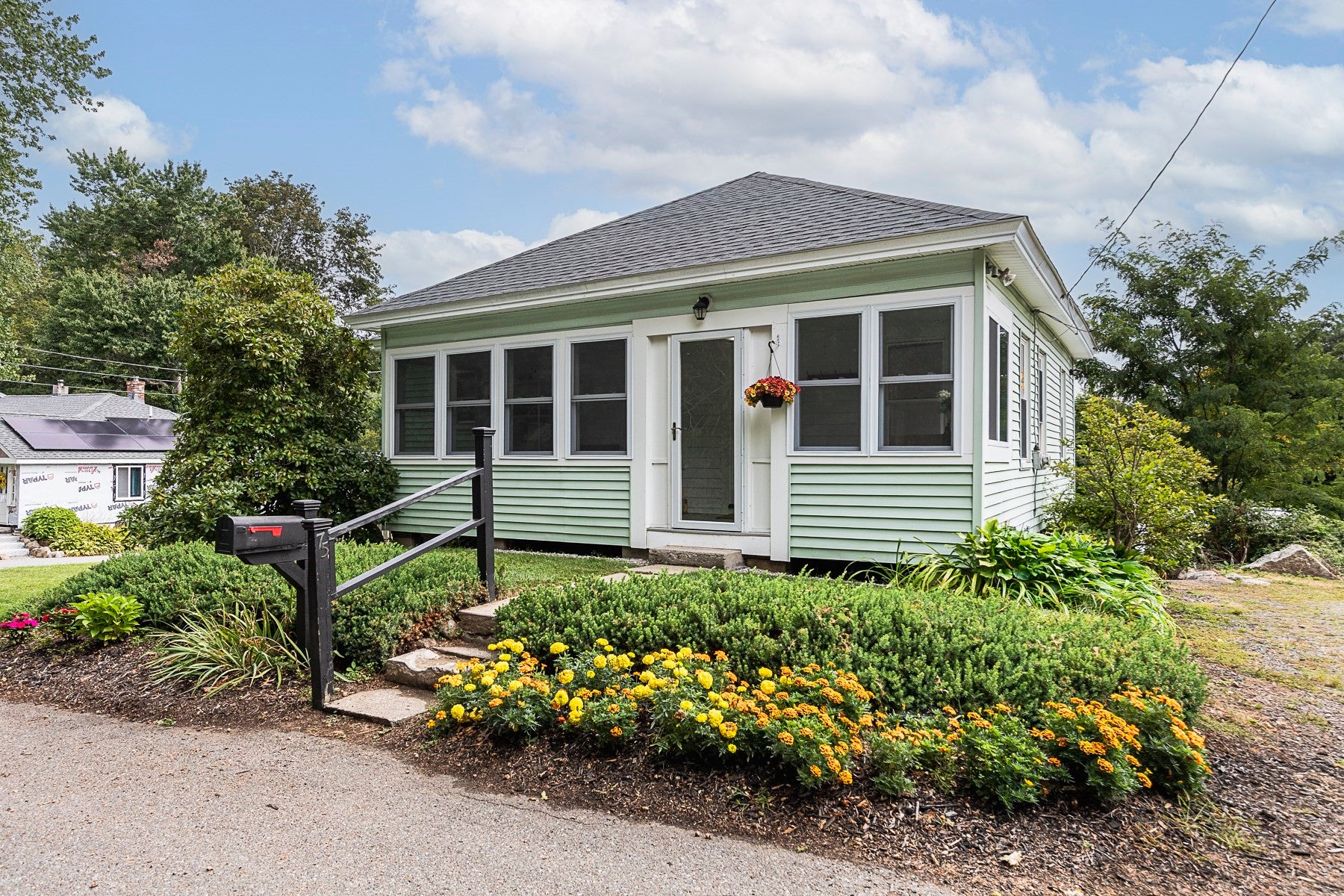 Photo of 75 Perkins Ave, Hamilton, MA