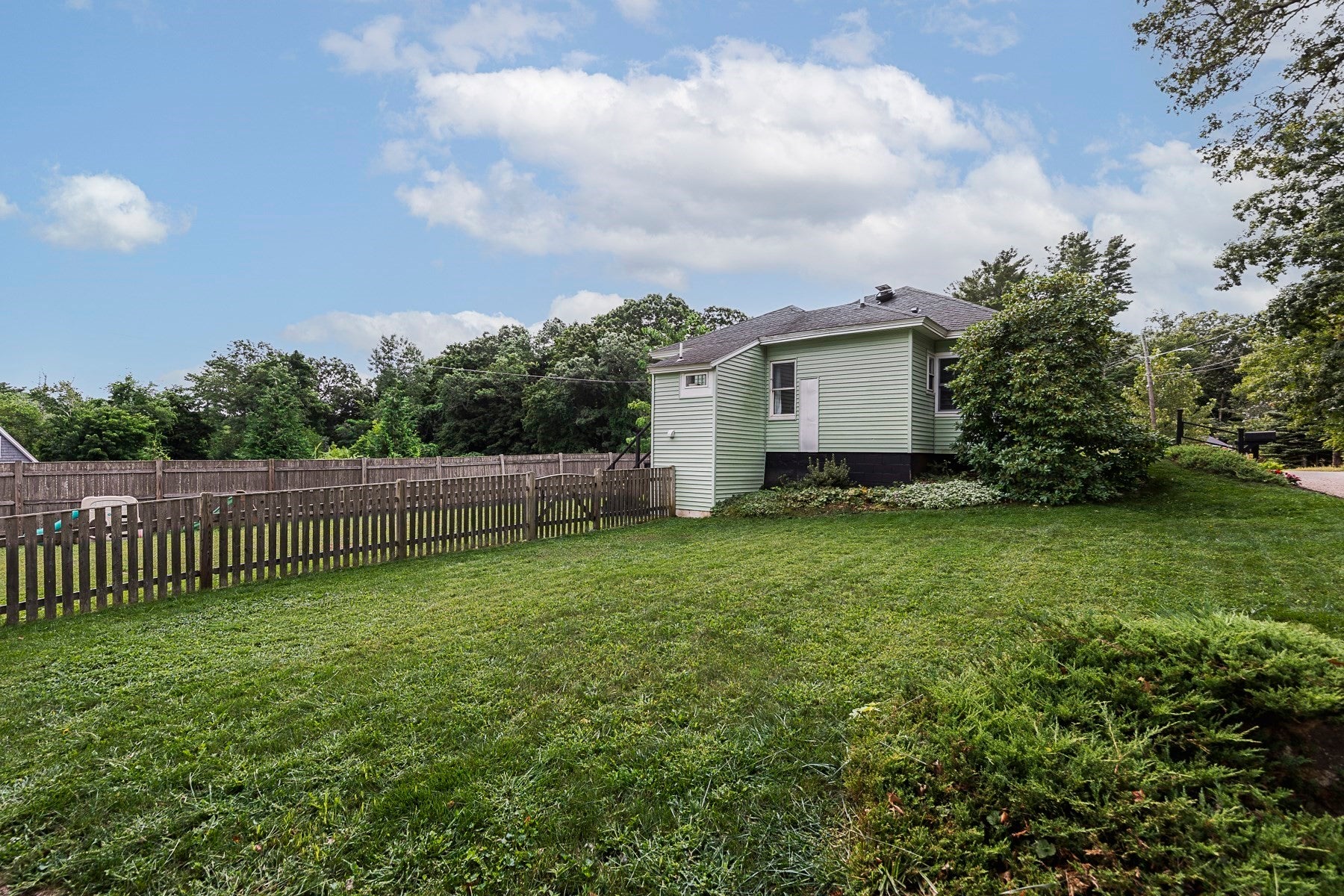 75 Perkins Ave, Hamilton, MA, 75 Perkins Ave, Hamilton, MA Photo #22