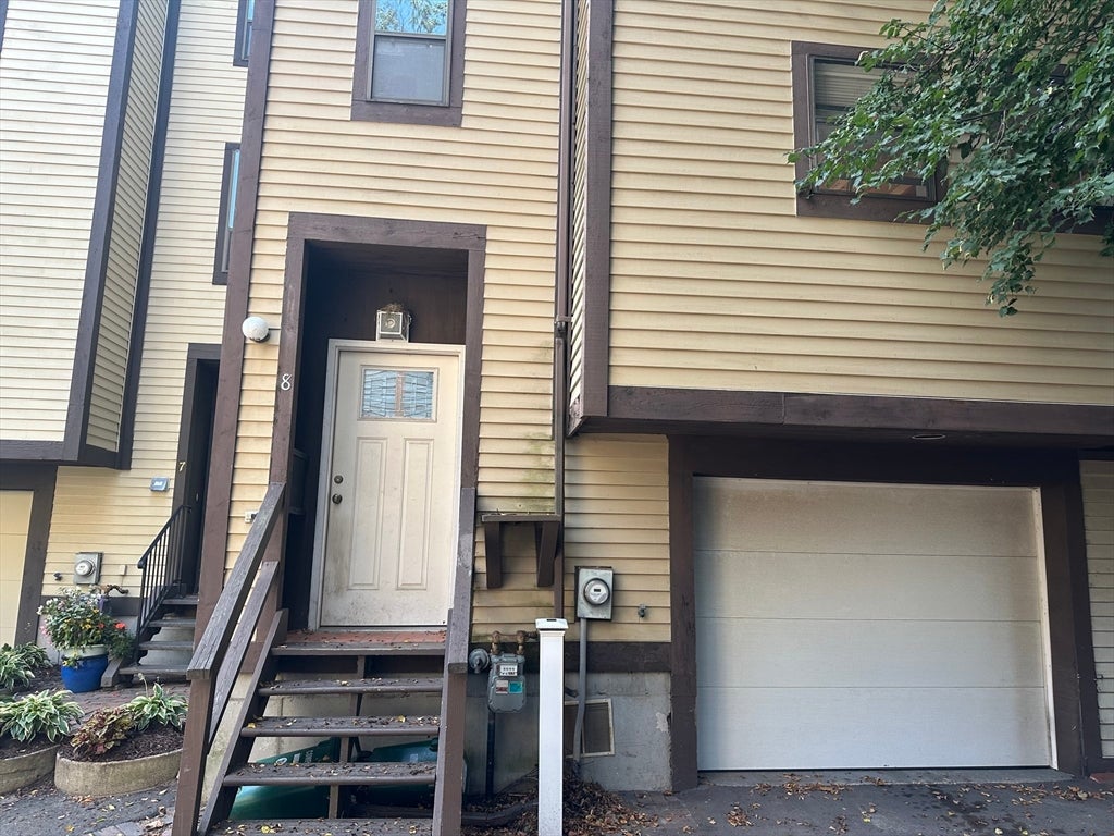 Photo of 36 Irving St #8, Cambridge, MA