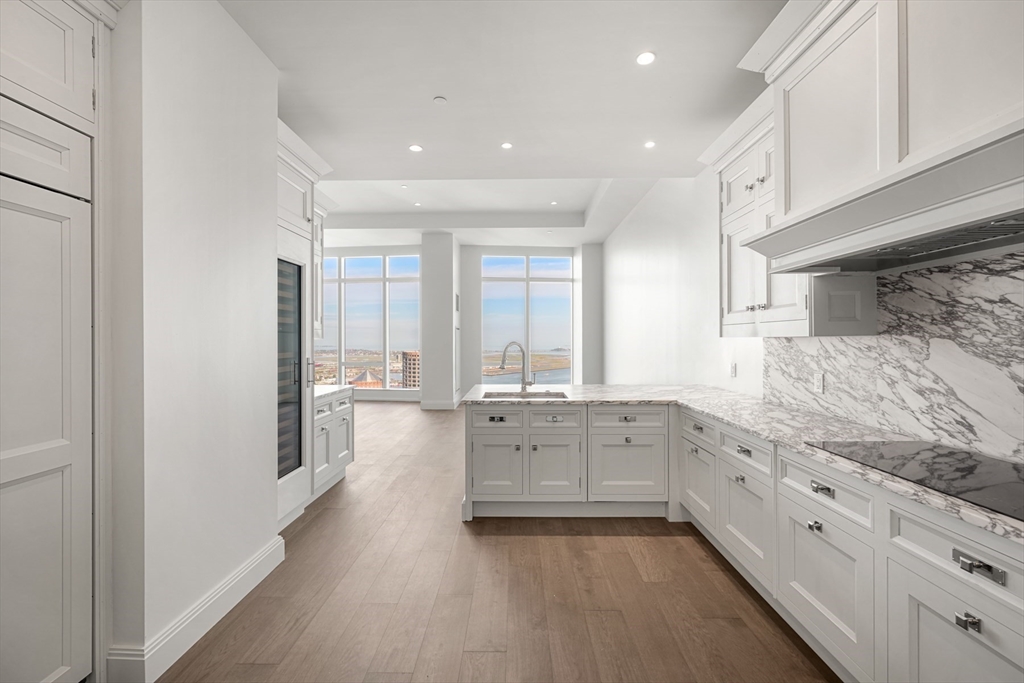 240 Devonshire Street PH 1E