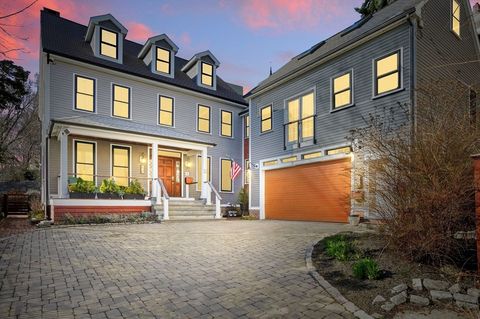 64 Walker St Boston MA 02129