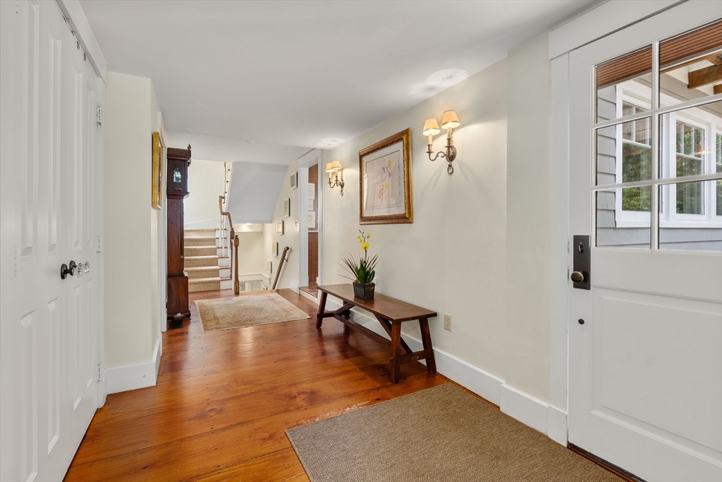 32 Intervale Rd