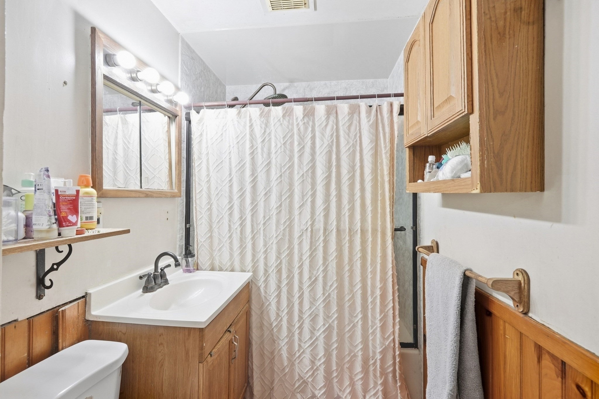 55 Clover St, Worcester, MA, 55 Clover St, Worcester, MA Photo #17